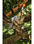 Tronçonneuse à batterie sur perche STIHL HTA 30