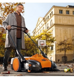 Balayeuse STIHL à batterie NU KGA 770